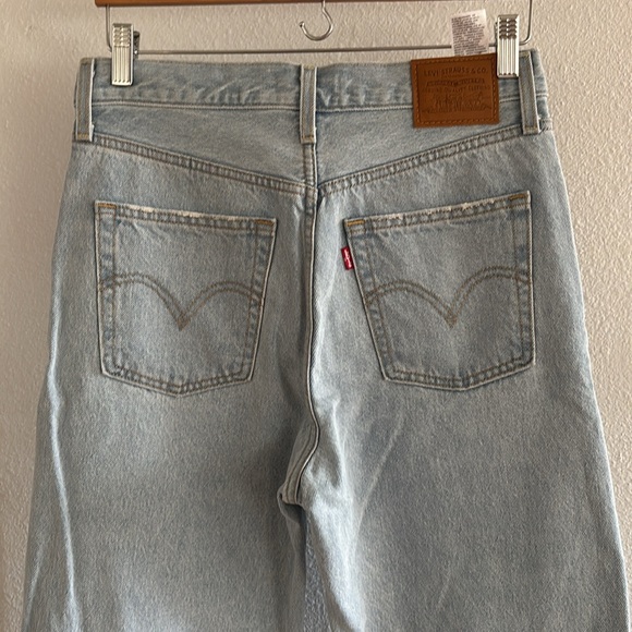 Levi’s ribcage straight ankle jeans size 28 - Picture 2 of 3